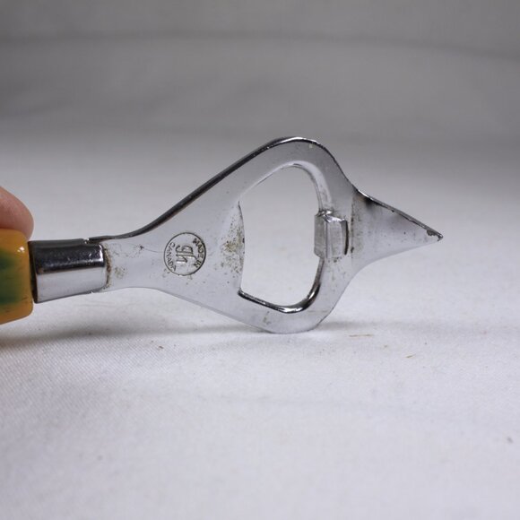Yellow and Green Bakelite handled can / bottle opener by Glo Hill Canada - Picture 5 of 7